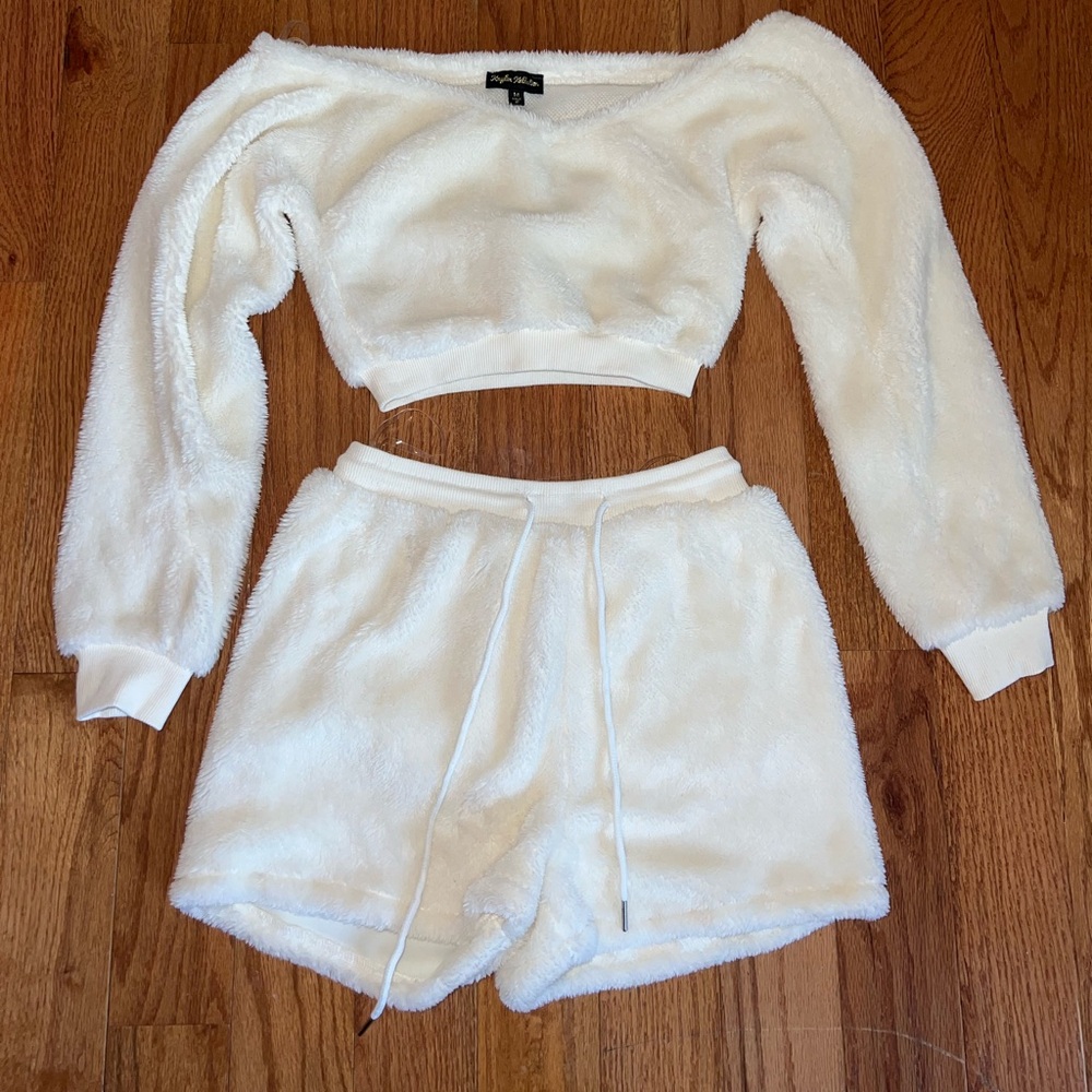 Kaylee Kollection White 2-Piece Set